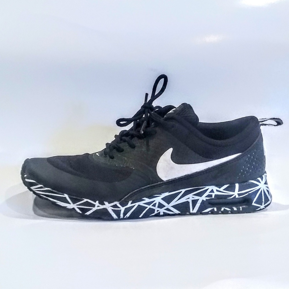 Nike Air Max Thea geometric sneakers